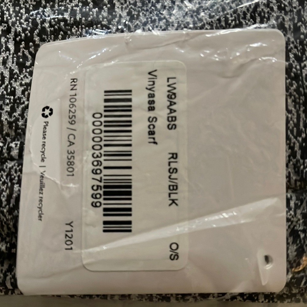 Lululemon Vinyasa Scarf NWT